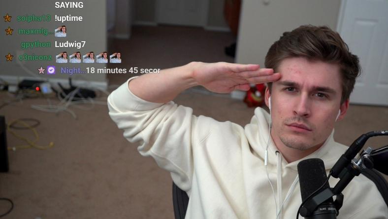 “直播睡觉月入百万”的段子,快要成真了